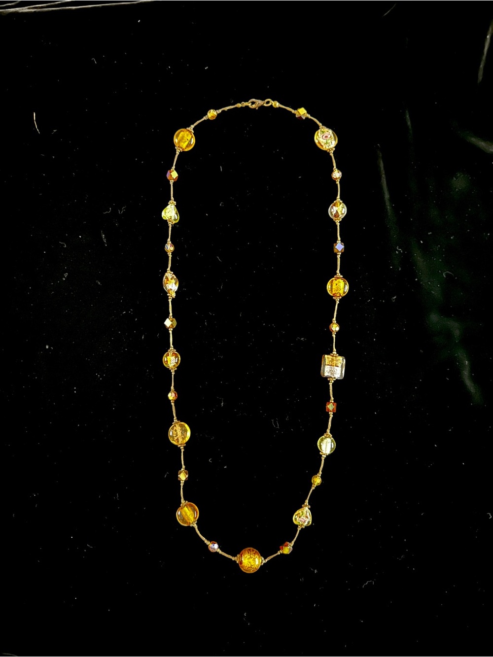 Gold-Tone Glass Beaded Women's Necklace - Elegant Amber Accents